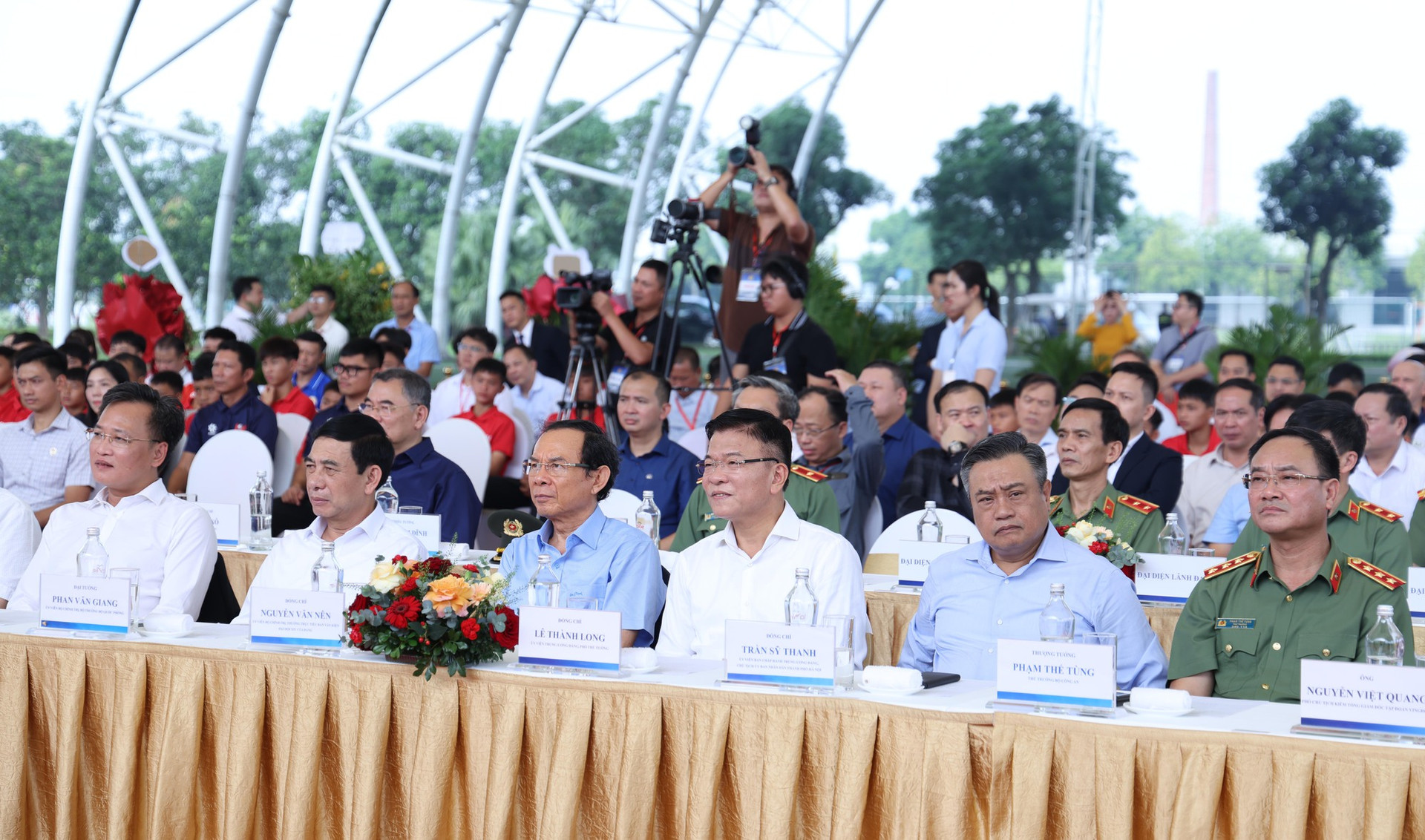 Tổng Bí thư Tô Lâm dự lễ khởi công xây dựng sân vận động tiên tiến hàng đầu thế giới- Ảnh 2.