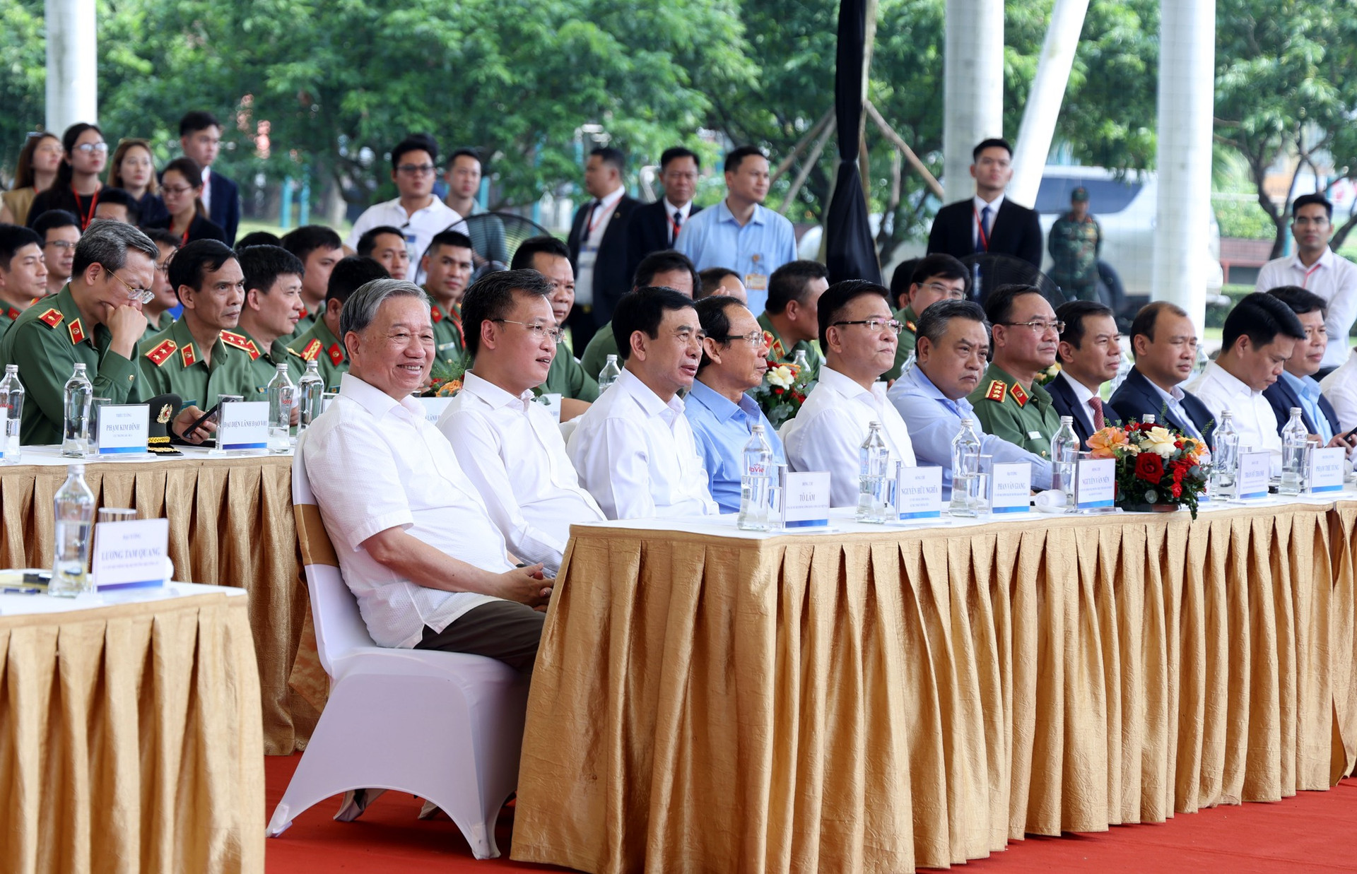 Tổng Bí thư Tô Lâm dự lễ khởi công xây dựng sân vận động tiên tiến hàng đầu thế giới- Ảnh 1.