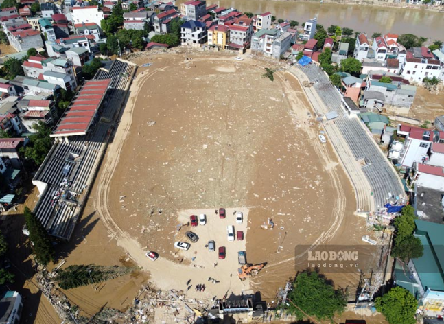 Cảnh tan hoang của sân vận động tại tỉnh biên giới giáp Trung Quốc, nơi Chủ tịch Hồ Chí Minh từng ghé thăm- Ảnh 1.