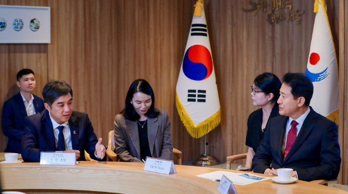 Chốt thời điểm khởi công dự án đại lộ 300.000 tỷ, là công trình ‘kỳ tích sông Hồng’- Ảnh 2.