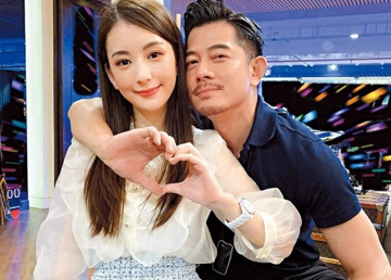 Một nam diễn viên nổi tiếng vừa lên chức bố ở tuổi 60