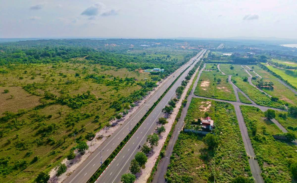 Tuyến đường Võ Nguyên Giáp, tỉnh Lâm Đồng. Nguồn ảnh: Báo Lao Động