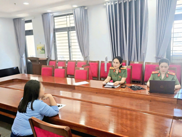 Một tiệm vàng bị phạt vì mua bán ngoại tệ trái phép hơn 2 tỷ đồng