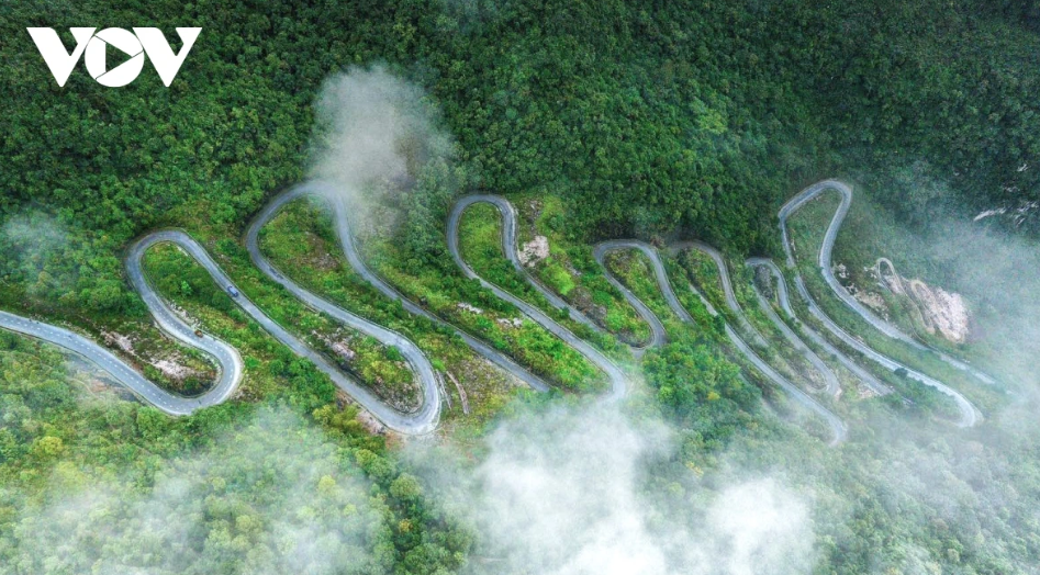 Cung đèo 15 tầng ‘đáng sợ nhất Việt Nam’: Có từ thời Pháp thuộc, nằm tại vùng đất có đường biên giới dài nhất với Trung Quốc- Ảnh 1.