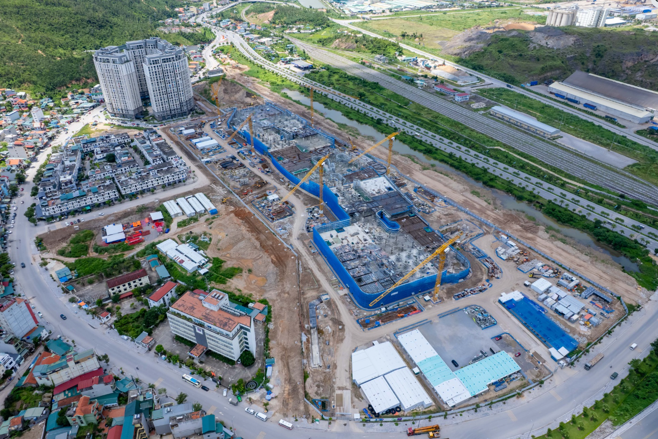 Hiện trạng trung tâm thương mại Aeon Mall hơn 5.000 tỷ tại tỉnh có đường bờ biển dài thứ 3 Việt Nam sau 8 tháng khởi công- Ảnh 3.