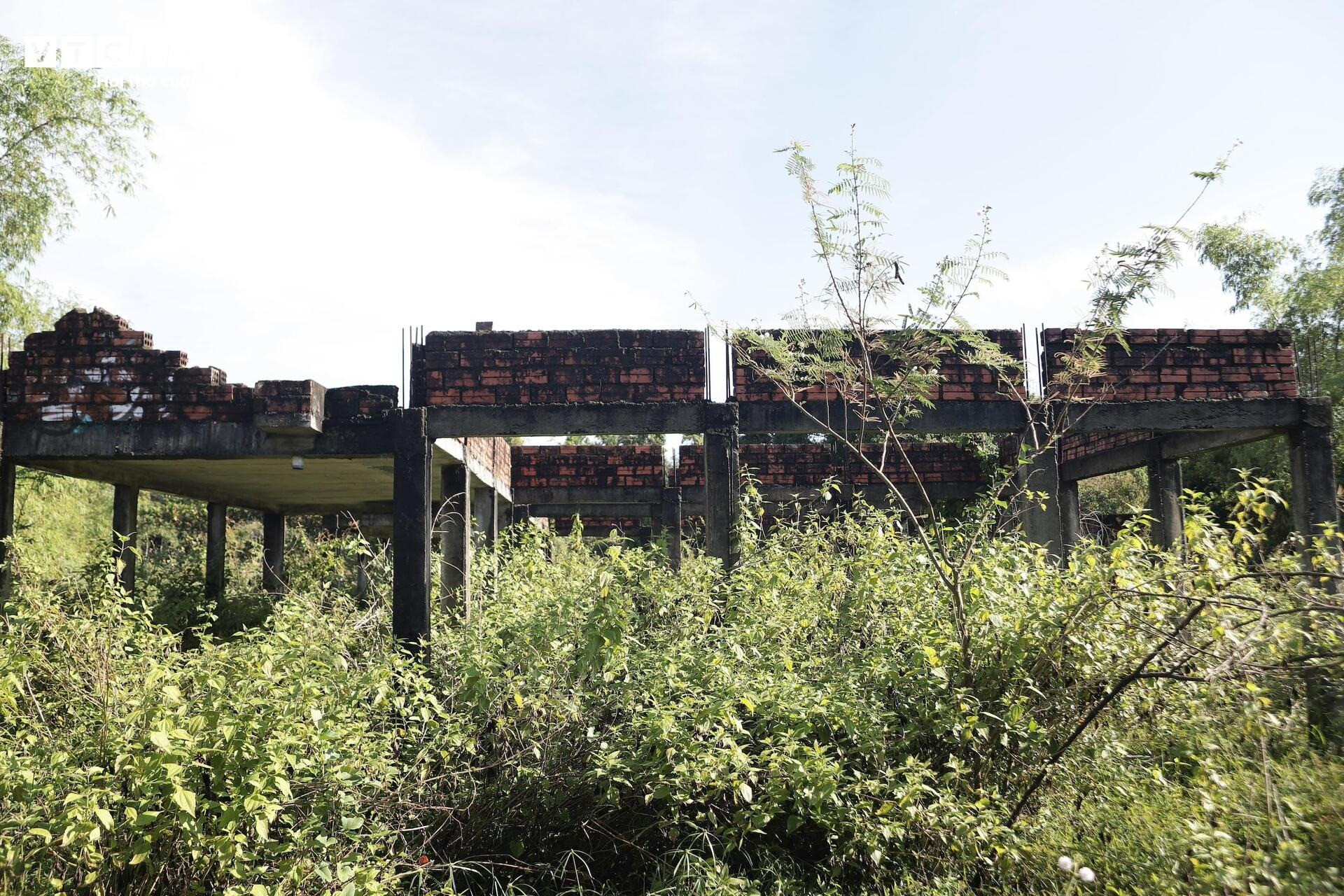 Cảnh hoang lạnh tại resort 5 sao bỏ hoang giữa thành phố sau 16 năm triển khai- Ảnh 2.