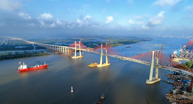 Cây cầu dây văng lọt <a style='text-decoration: none;' href='/TOP'>TOP</a> nhiều nhịp nhất thế giới tại Việt Nam: Dây cáp nặng 800 tấn, nằm trên tuyến cao tốc đắt đỏ nhất cả nước- Ảnh 4.