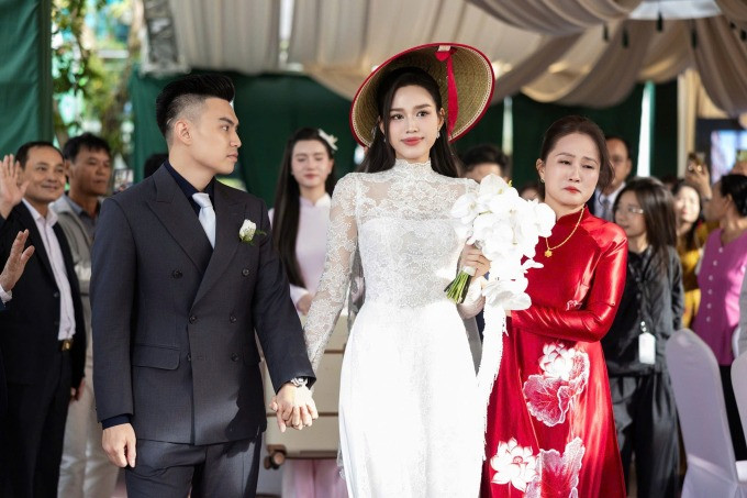 Gia thế chồng sắp cưới của Đỗ Thị Hà: Là cái tên bảo chứng nhiều công trình trọng điểm quốc gia- Ảnh 1. Gia thế chồng sắp cưới của Đỗ Thị Hà: Là cái tên bảo chứng nhiều công trình trọng điểm quốc gia- Ảnh 1.