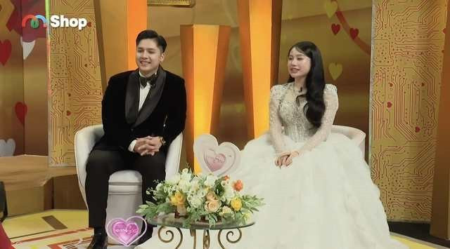 Cô dâu được tặng 1.050 lượng vàng, 9,9 tỷ đồng một năm trước giờ ra sao? - ảnh 4