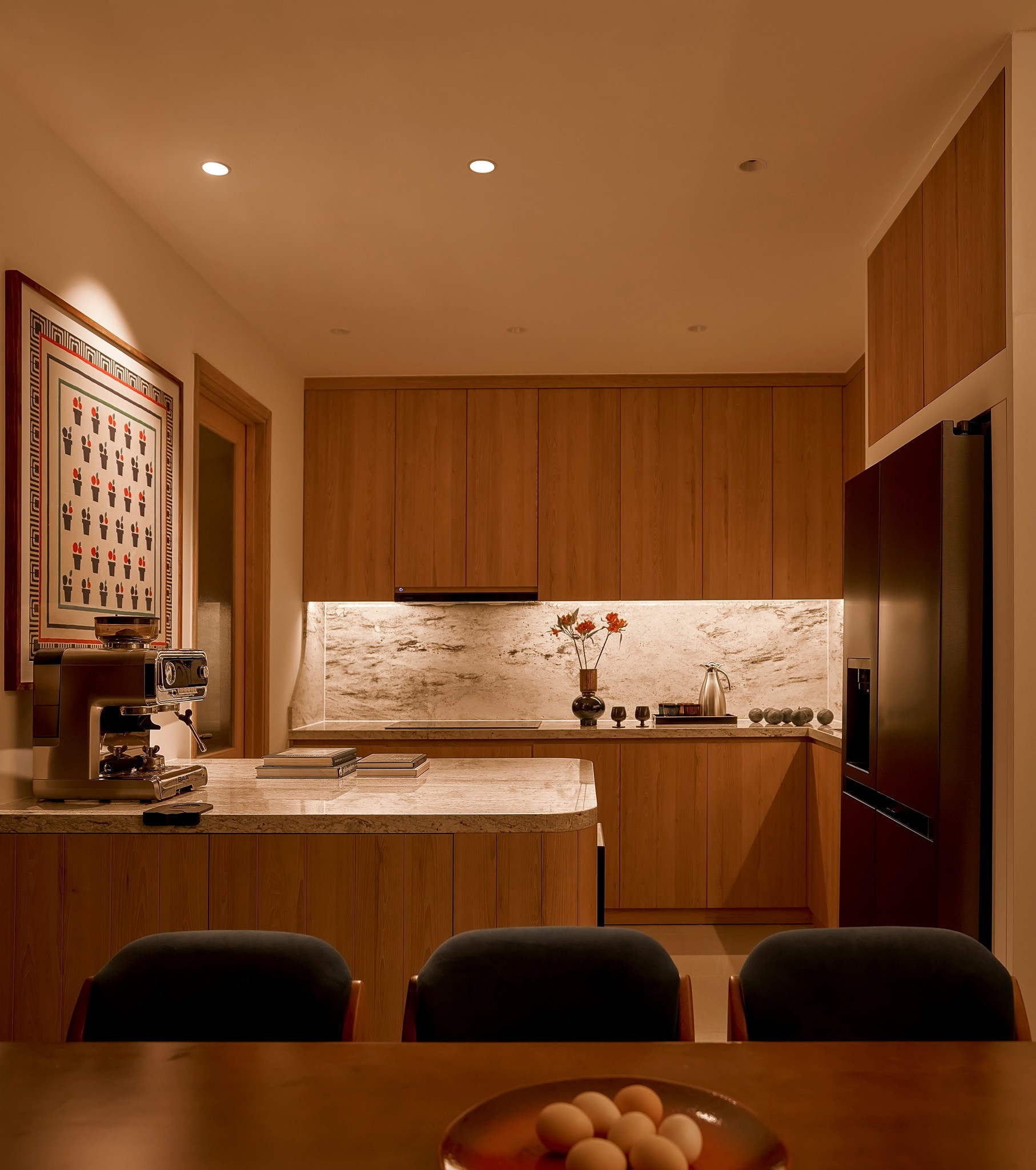 Căn nhà giữa lòng TP. HCM 'lột xác' choáng ngợp: Phong cách sang trọng, tầng thượng trở thành văn phòng xanh- Ảnh 7. Căn nhà giữa lòng TP. HCM 'lột xác' choáng ngợp: Phong cách sang trọng, tầng thượng trở thành văn phòng xanh- Ảnh 7.