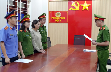 Bắt nữ Giám đốc Phan Thị Mai sinh năm 1977 vì sản xuất 2,7 triệu lít dầu ăn giả