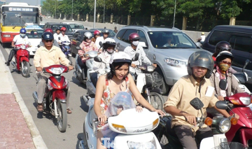 Chuyên gia: Đề xuất bố trí lệch giờ học, giờ làm giúp giảm ùn tắc giao thông ngay