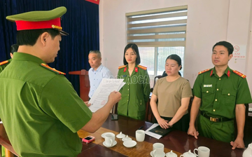 Khám xét nơi ở, bắt tạm giam cán bộ công chức Đinh Thị Diệu Hoa