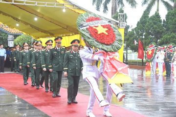 Truy điệu, an táng 34 hài cốt liệt sĩ tìm thấy ở Quảng Trị