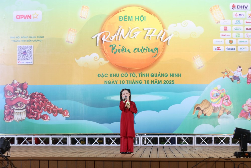 Gia thế thật của bé gái 7 tuổi cực 'đắt show', từng song ca với Mỹ Tâm tại Đại lễ 2/9 - ảnh 2