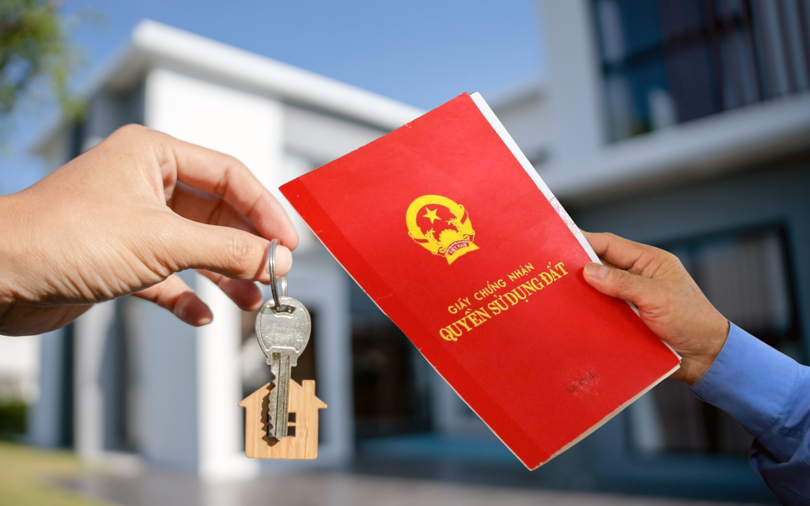 Sổ đỏ sắp được tích hợp trên ứng dụng VNeID. Ảnh minh họa