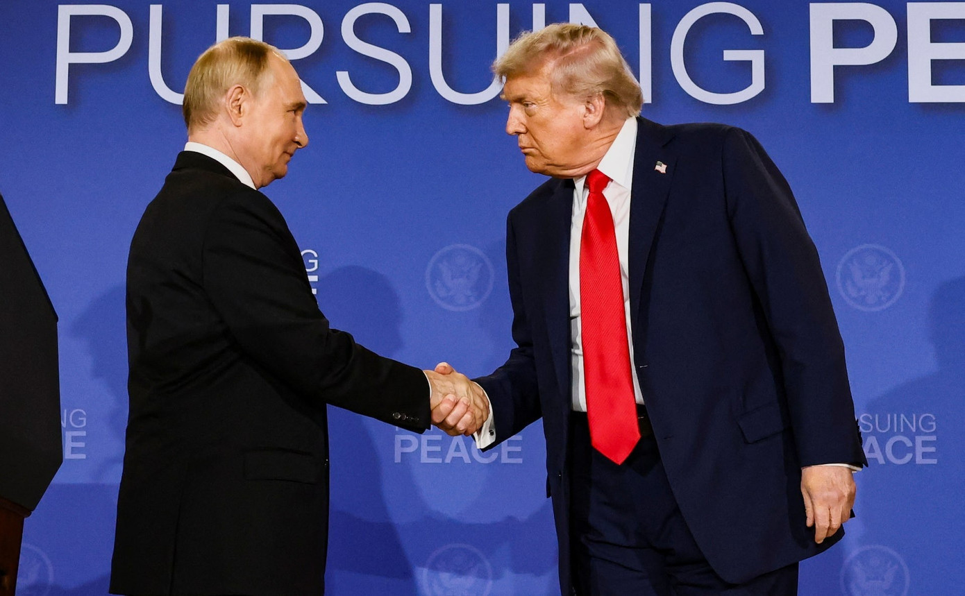 Tổng thống Nga Vladimir Putin và Tổng thống Mỹ Donald Trump trong cuộc gặp tại Alaska hồi tháng 8. (Ảnh: Reuters) tlui3kgannixnlm264qyhfsebe.jpg