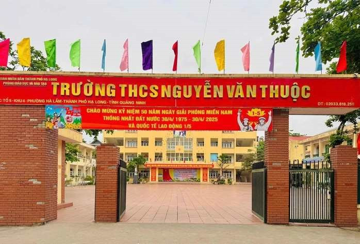 Cách chức Hiệu trưởng sửa điểm cho con cán bộ phường