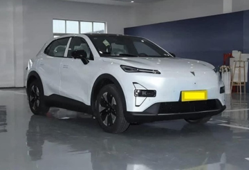 Không thể chần chừ được nữa, ra mắt mẫu SUV điện cỡ D giá chỉ 432 triệu, nhìn rất tương lai, bệ vệ hơn Mazda CX-5 cùng trang bị vượt phân khúc