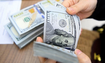 Tỷ giá USD hôm nay 23/10: Ngân hàng giảm, ‘chợ đen’ tăng gần 27.400 VND/USD
