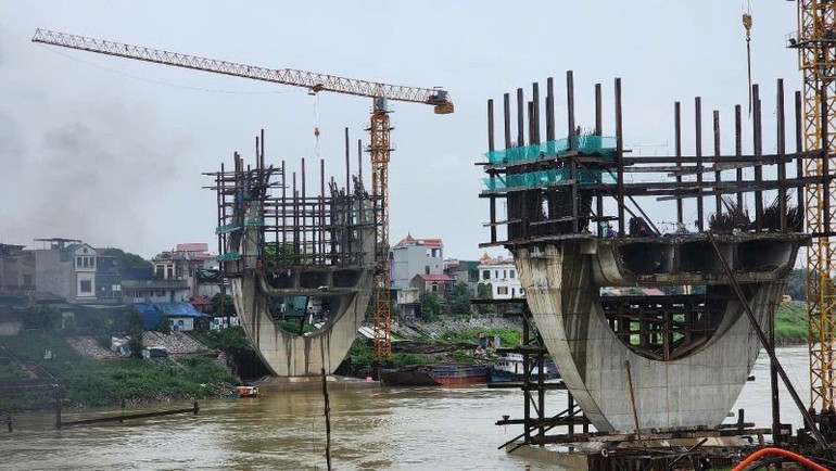 2 cây cầu gần 2.000 tỷ thay thế cho cầu hơn 100 tuổi giữa Thủ đô vẫn chờ được gỡ khó- Ảnh 3. 2 cây cầu gần 2.000 tỷ thay thế cho cầu hơn 100 tuổi giữa Thủ đô vẫn chờ được gỡ khó- Ảnh 3.