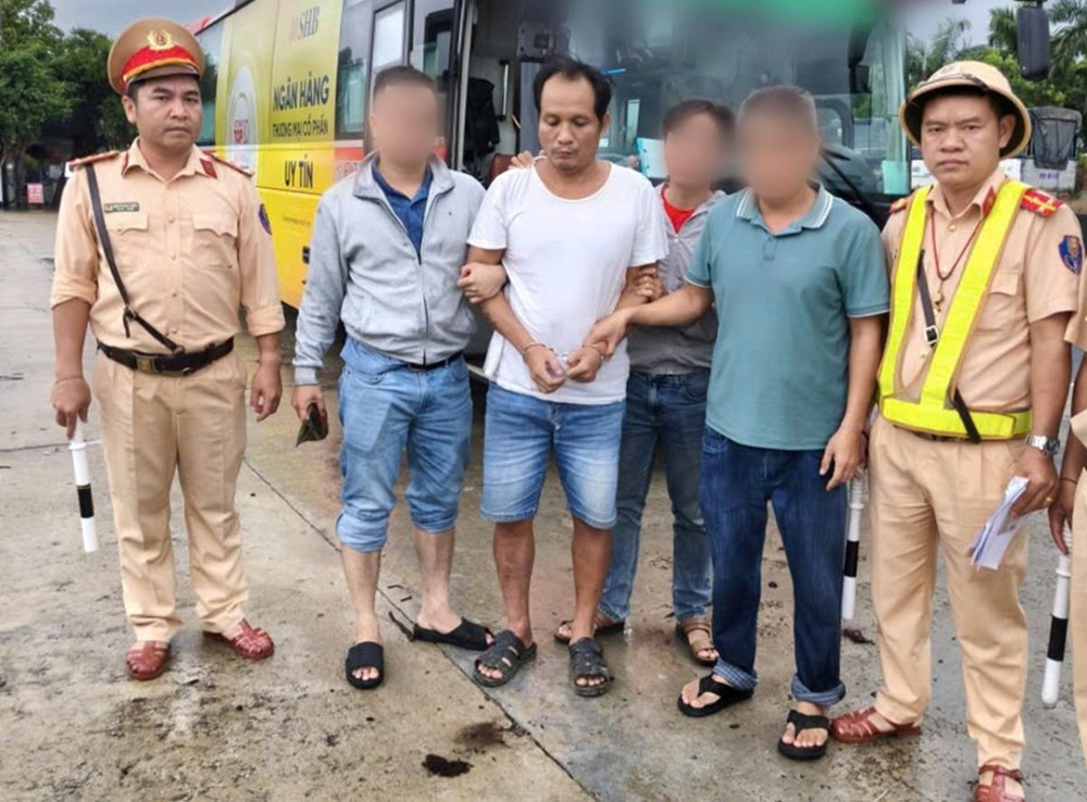 Đón lõng, bắt đối tượng truy nã Phạm Anh Tuấn sinh năm 1976 - ảnh 1