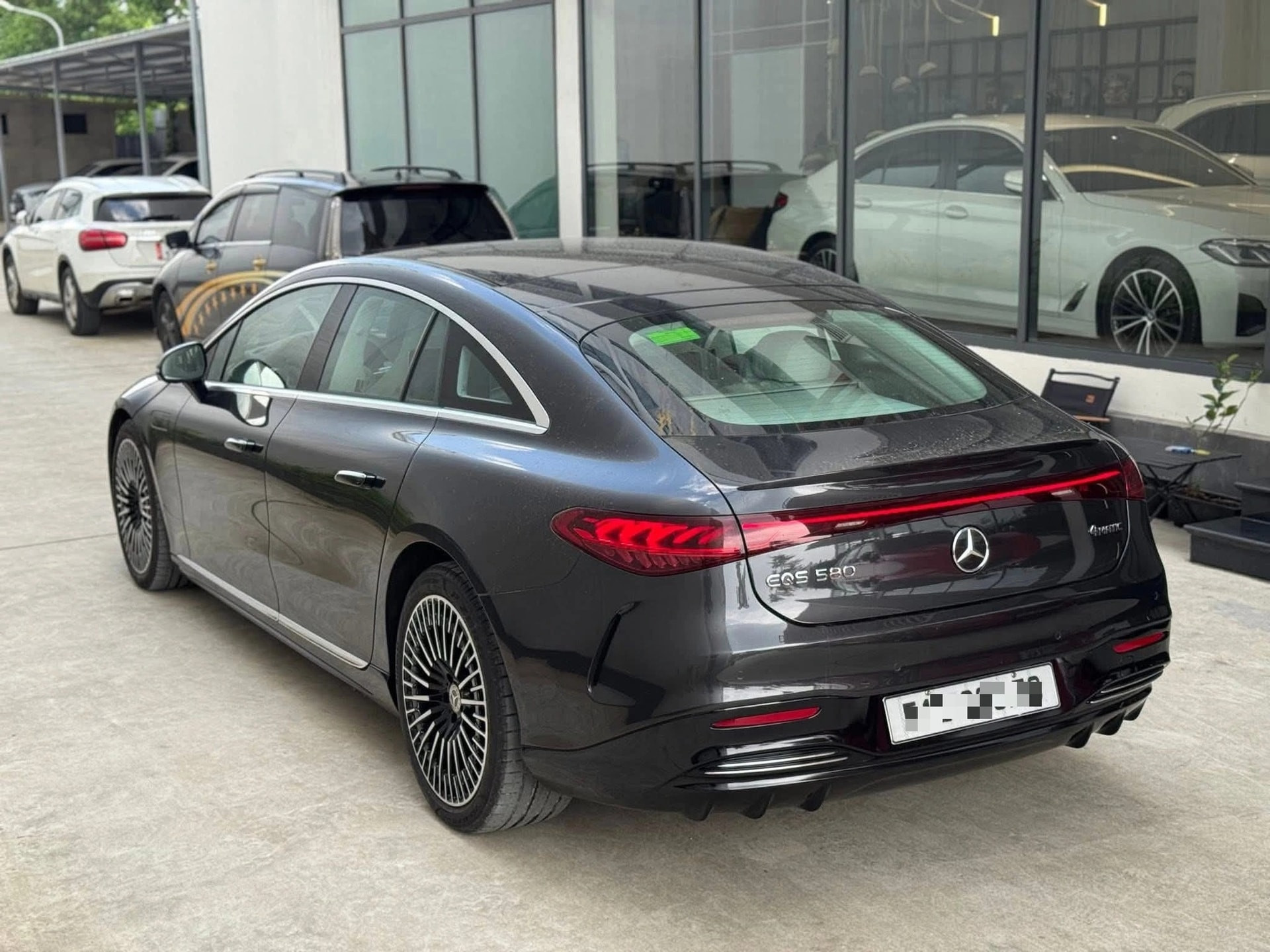 xe-mersedes-EQS 580 4MATIC-cu