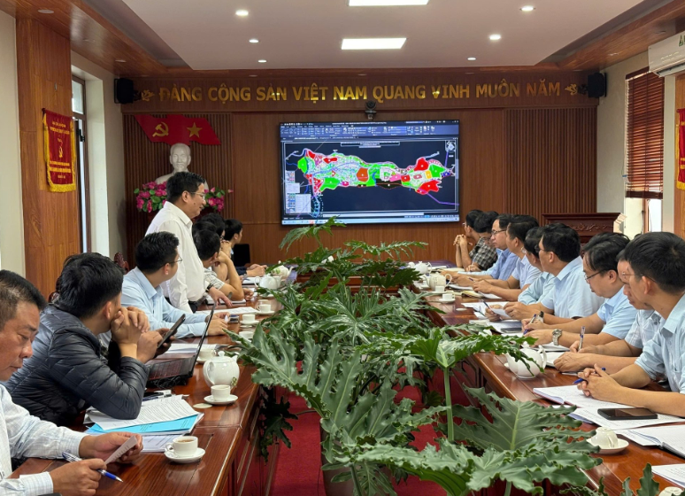 Chốt thời gian khởi công hầm đường bộ cao nhất Việt Nam, rút ngắn thời gian di chuyển từ 2 giờ xuống còn vài phút- Ảnh 1. Chốt thời gian khởi công hầm đường bộ cao nhất Việt Nam, rút ngắn thời gian di chuyển từ 2 giờ xuống còn vài phút- Ảnh 1.