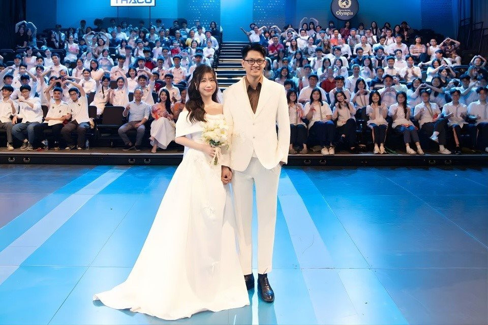 Cặp đôi nên duyên từ Đường lên đỉnh Olympia, 10 năm sau trở lại sân khấu để làm điều đặc biệt này - ảnh 3