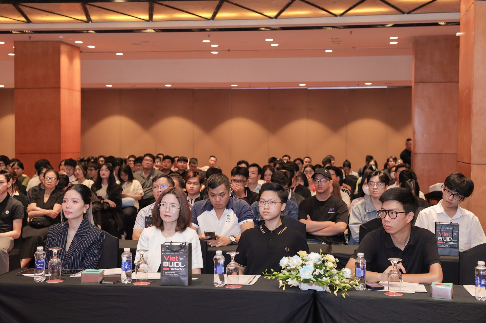 Nguồn: VIETBUIDL Hackathon 2025