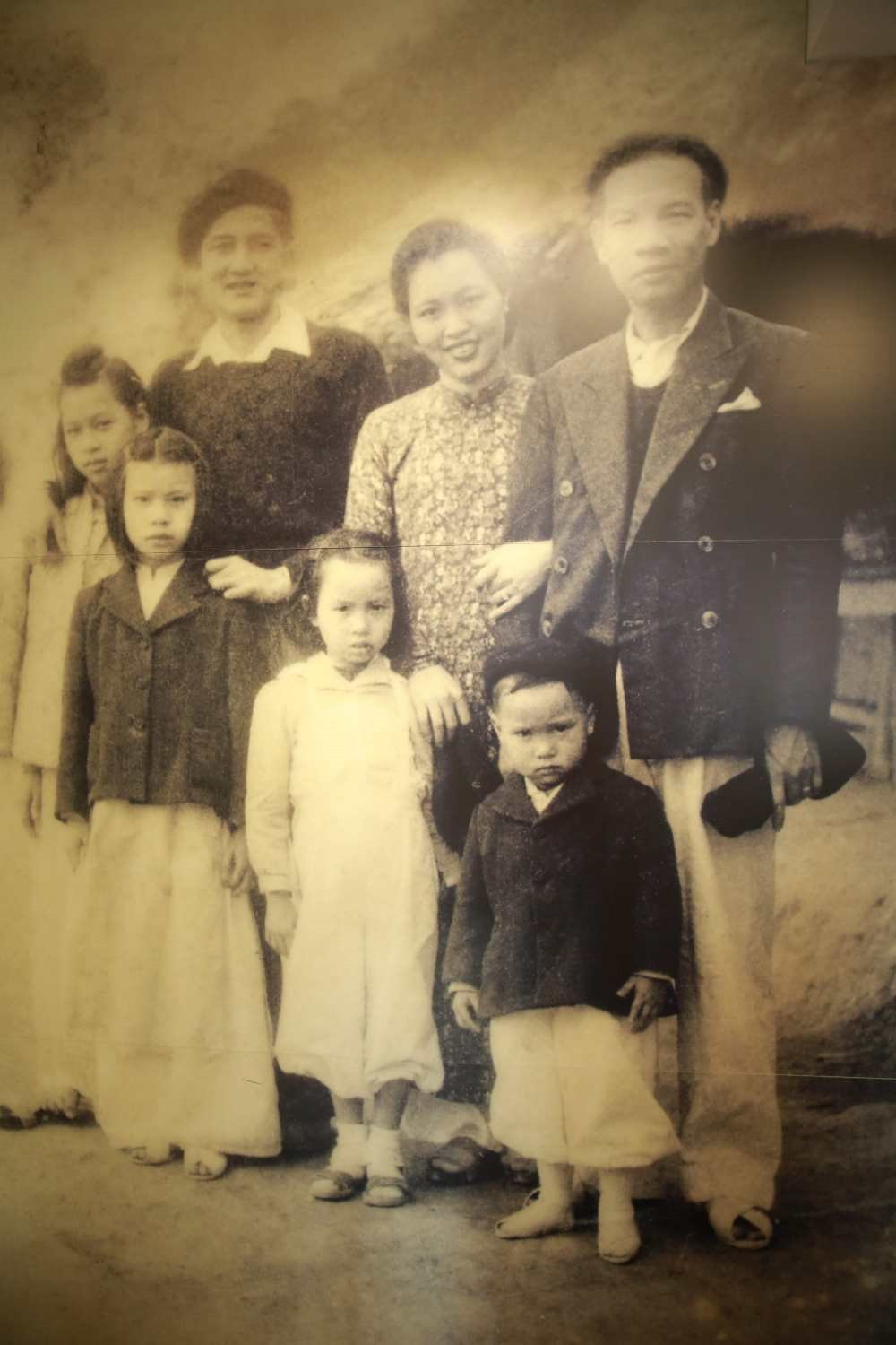 Gia đình trí thức danh giá bậc nhất Việt Nam: Cha là Bộ trưởng Bộ Giáo dục lâu năm nhất, con cái đều là Giáo sư, Tiến sĩ lừng danh - ảnh 4