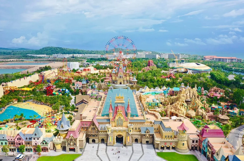 Việt Nam sắp khởi công quần thể vui chơi giải trí 122ha hàng đầu thế giới, tọa lạc giữa biển khơi với thiết kế lấy cảm hứng từ Disneyland- Ảnh 3.