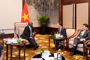 Được Tổng thống quốc gia 65 triệu dân ‘đặt niềm tin’, Viettel lập tức khẳng định uy tín bằng hành động cụ thể