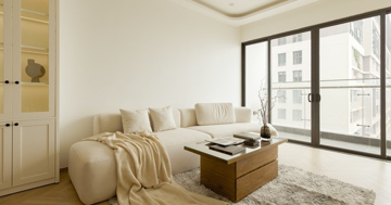 Farmhouse pha Wabi Sabi: Cách một gia đình trẻ biến căn hộ thành ‘khu vườn của bình yên’