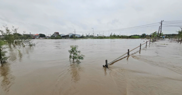 Huế ngập lụt chưa từng thấy từ đầu mùa mưa bão