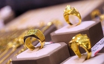 Sáng 27/10: Giá vàng lao dốc phiên thứ 3 liên tiếp, tâm lý bi quan bao trùm giới đầu tư