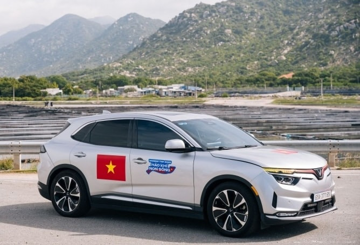 Từng ‘quay xe’ với Ford Territory để mua VinFast VF 8, chủ xe sau hơn 2 năm trải lòng về quyết định, kể luôn chuyện suýt gặp sự cố trên đường