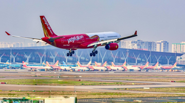 Vietjet (VJC) vừa được vinh danh là doanh nghiệp xuất sắc nhất ngành du lịch Đông Nam Á