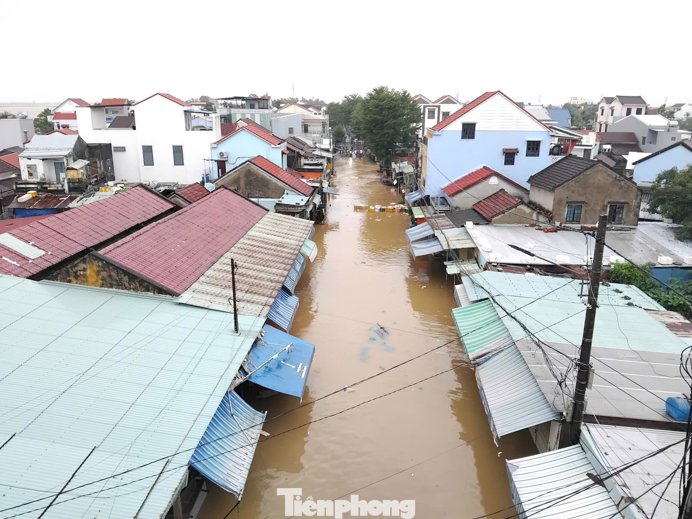 Nhiều xã trên địa bàn Đà Nẵng ngập sâu từ đêm 26/10. tp-lu-dac-biet-lon-1.jpg