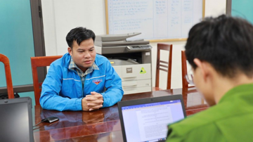 Khởi tố, bắt thầy giáo Trần Đình Duy