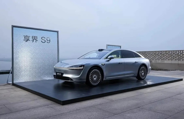 Mẫu sedan ‘kình địch’ mới của Toyota Camry sẽ ra mắt vào tháng 11/2025: Thiết kế hiện đại, pin chạy xa tới 1.300km cùng công nghệ tự lái, giá rẻ như cho?