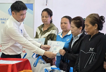 Món quà Tết đặc biệt từ BHXH Việt Nam sẽ được trao đến những đối tượng nào?