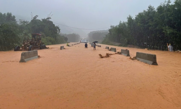 Mưa tại Huế vượt mức lịch sử, cao nhất từng ghi nhận ở Việt Nam