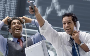 VN-Index đảo chiều bất ngờ sau pha giảm hơn 30 điểm, dòng tiền tìm đến ngân hàng