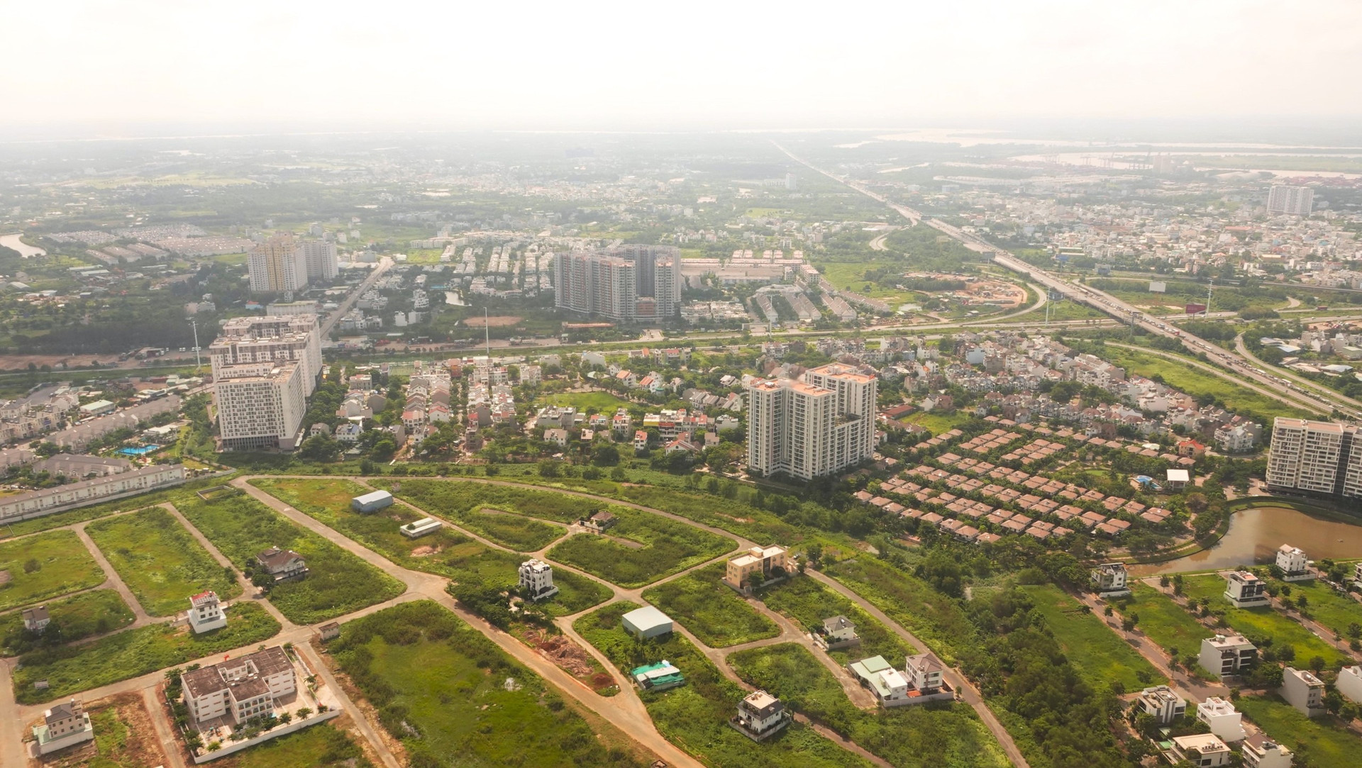 Đề xuất áp dụng bảng giá đất để đẩy nhanh thu hồi, bồi thường, giải phóng mặt bằng- Ảnh 1. Đề xuất áp dụng bảng giá đất để đẩy nhanh thu hồi, bồi thường, giải phóng mặt bằng- Ảnh 1.