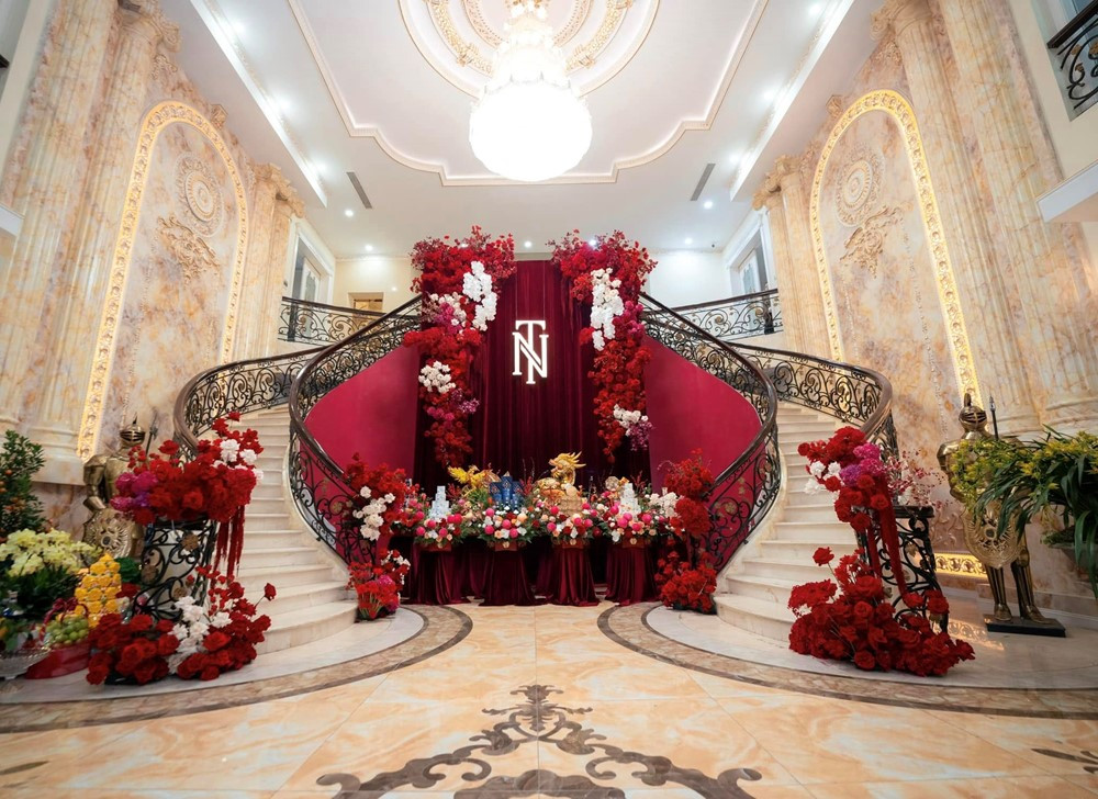 'MC đẹp nhất <a style='text-decoration: none;' href='/VTV'>VTV</a>' từ bỏ sự nghiệp để làm dâu hào môn, sống như 'bà hoàng' trong lâu đài dát vàng - ảnh 4