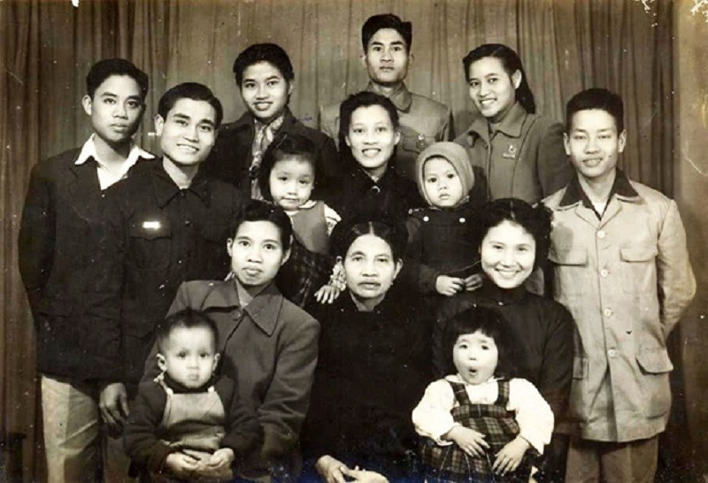 Gia đình đại trí thức danh giá bậc nhất Việt Nam: Cha là Giáo sư huyền thoại, 8 người con đều là Giáo sư, bác sĩ, nhà khoa học lừng danh - ảnh 3