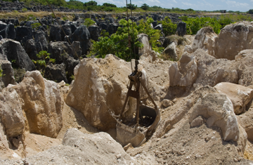 Quốc gia từng giàu nhất thế giới mất 90% GDP, khối tài sản kếch xù từ 'vàng trắng' biến mất không dấu vết