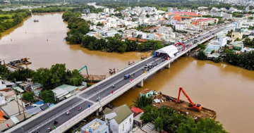 Sau hơn 50 năm hoạt động, cây cầu sắt bắc qua sông tại TP. HCM sắp bị tháo dỡ