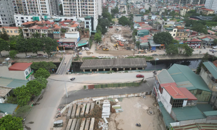 Bắt đầu khởi động lại cây cầu thuộc tuyến đường nghìn tỷ 'đắp chiếu' nhiều năm giữa lòng Hà Nội- Ảnh 1.